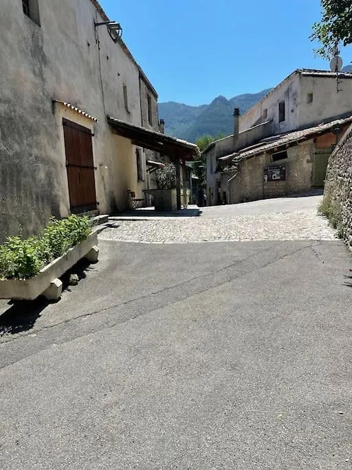 Apartment Appartement Climatise Au Coeur Des Remparts Die
